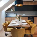 Apartment Tanja 3 Bedroom, Mountain View & Family *