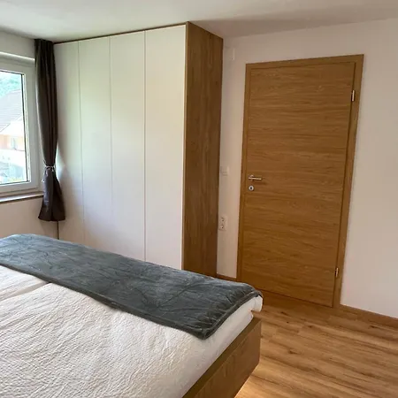 Апартаменты Tanja 3 Bedroom, Mountain View & Family Golnik