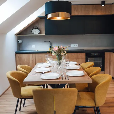 아파트 Tanja 3 Bedroom, Mountain View & Family *