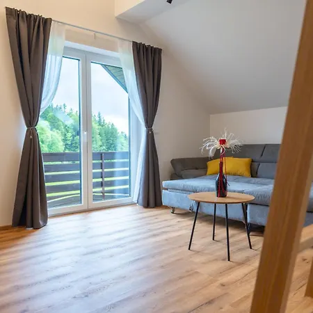 Tanja 3 Bedroom, Mountain View & Family Apartman Golnik