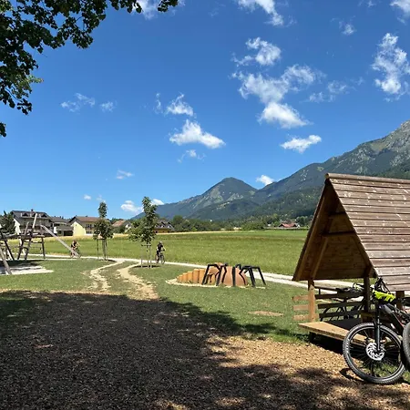 Tanja 3 Bedroom, Mountain View & Family Apartman Golnik